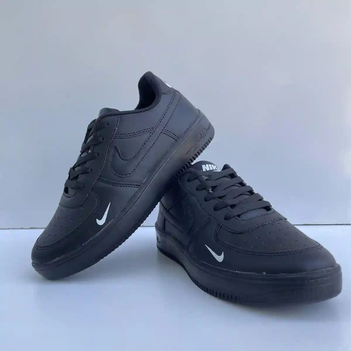 کفش اسپرت  زنانه و مردانه نایک ایر nike air مشکی کد 188